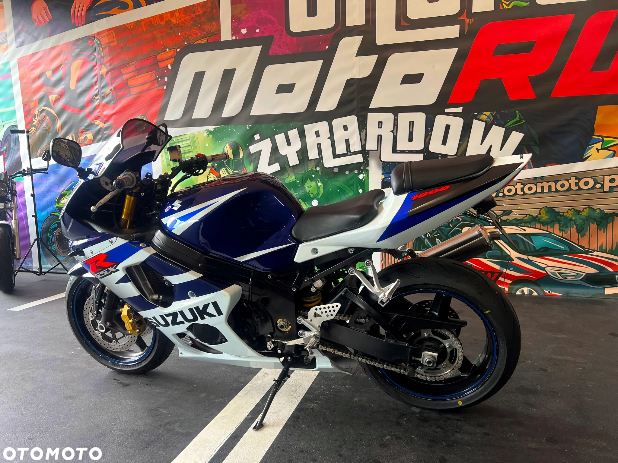 Suzuki GSX-R - 24