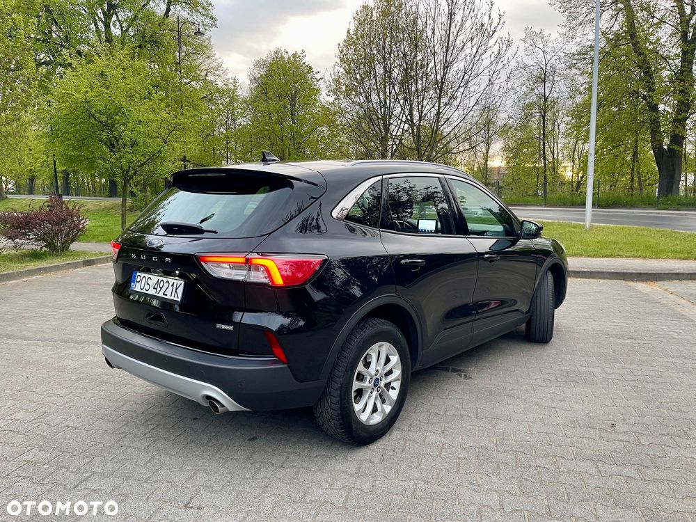 Ford Kuga 2.5 Duratec FHEV TITANIUM - 2