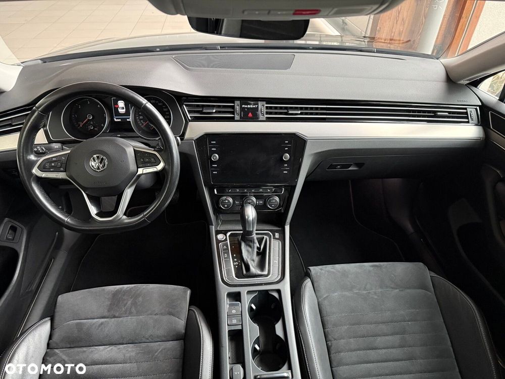 Volkswagen Passat - 3