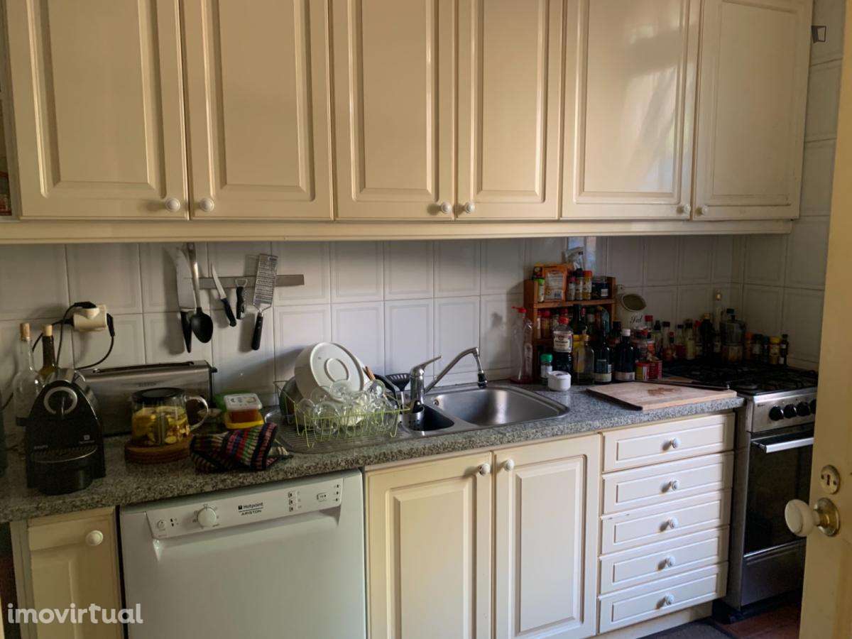 Quarto - localizado em Paranhos Porto - Grande imagem: 5/13