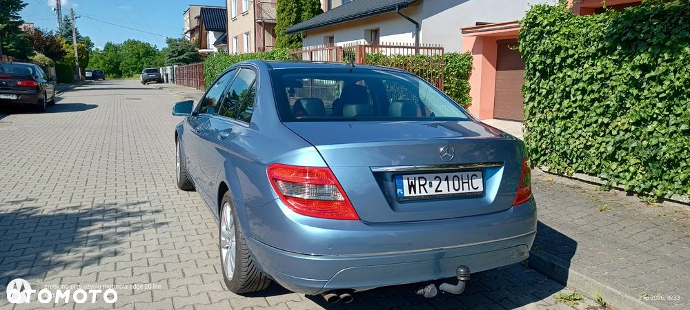 Mercedes-Benz Klasa C 180 CGI BlueEff Avantgarde - 5