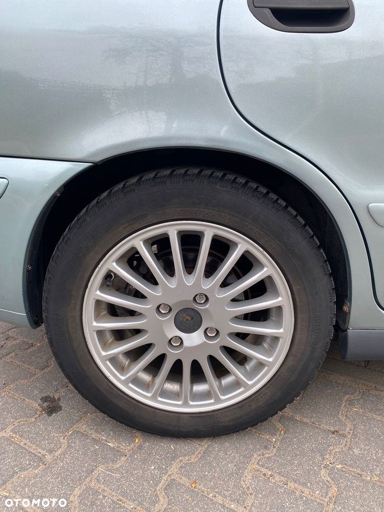 Volvo V40 1.9D - 22