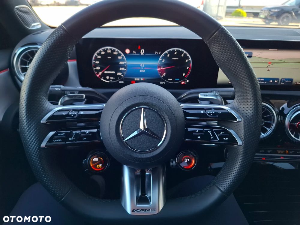 Mercedes-Benz Klasa A 35 AMG 4-Matic 8G-DCT - 17