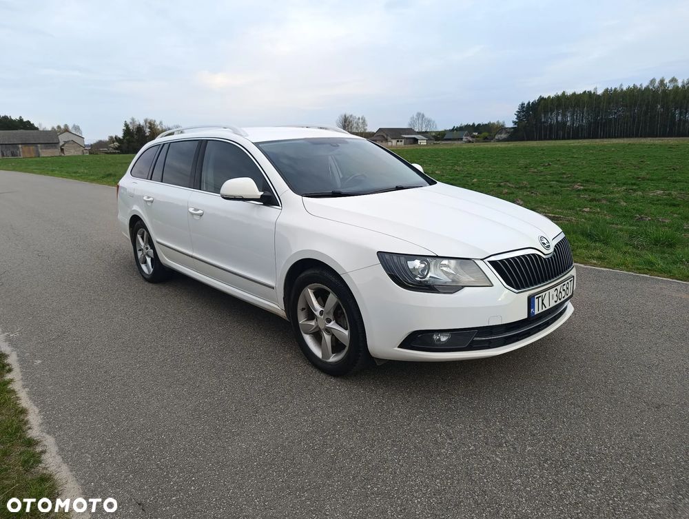 Skoda Superb 2.0 TDI Active DSG - 2