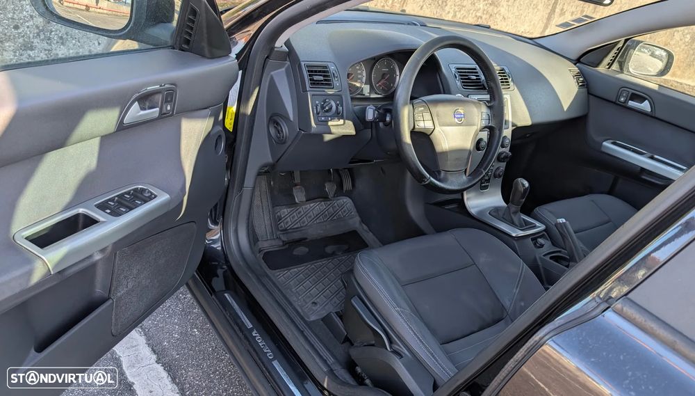 Volvo S40 1.6 D Nível 2 - 6