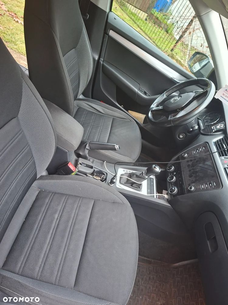 Skoda Octavia 2.0 TDI Ambition DSG - 13