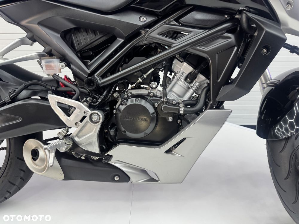 Honda CB - 27