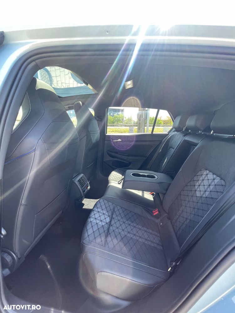 Volkswagen Golf 2.0 TDI DSG R-Line - 28