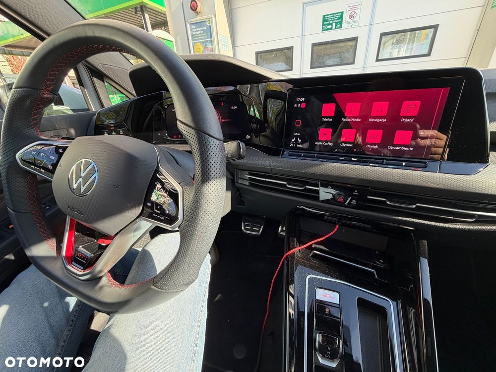 Volkswagen Golf - 11