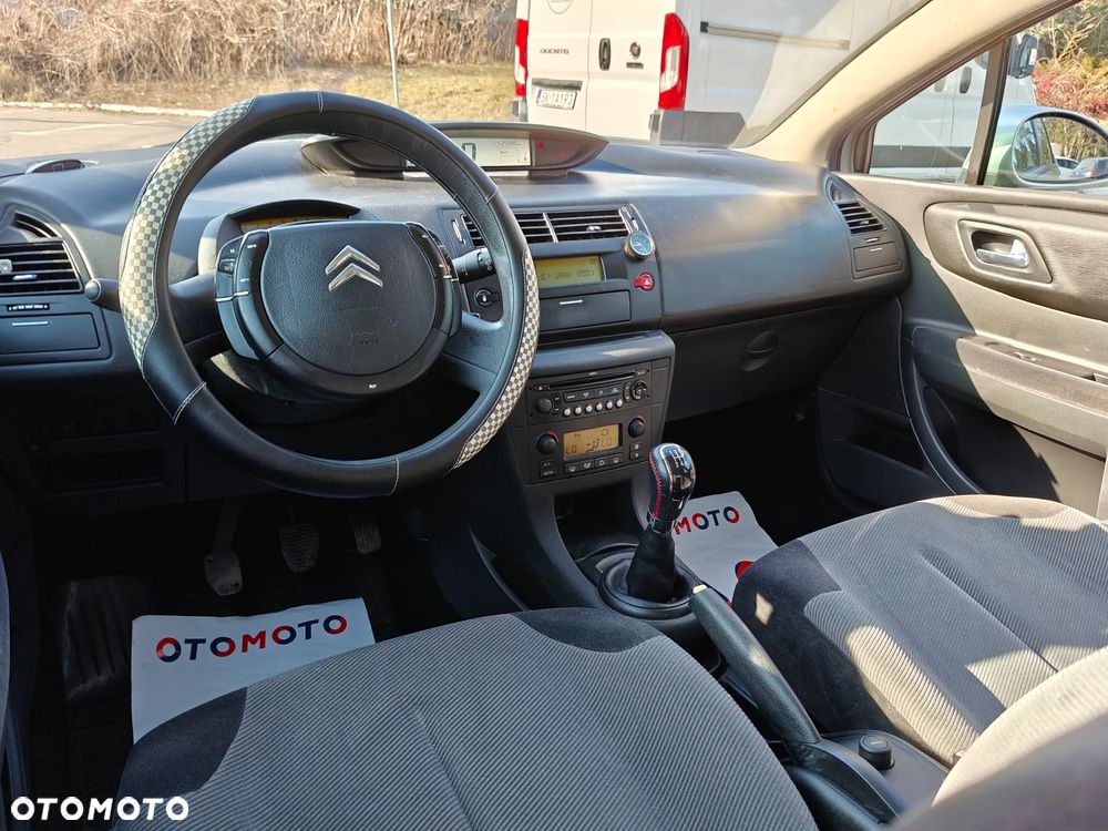 Citroën C4 1.4 16V Impress - 15