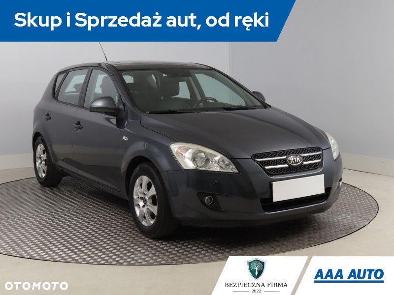 Kia Ceed - 3