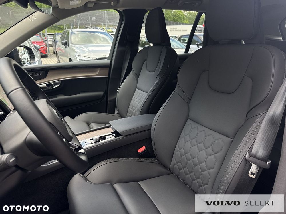 Volvo XC 90 - 22