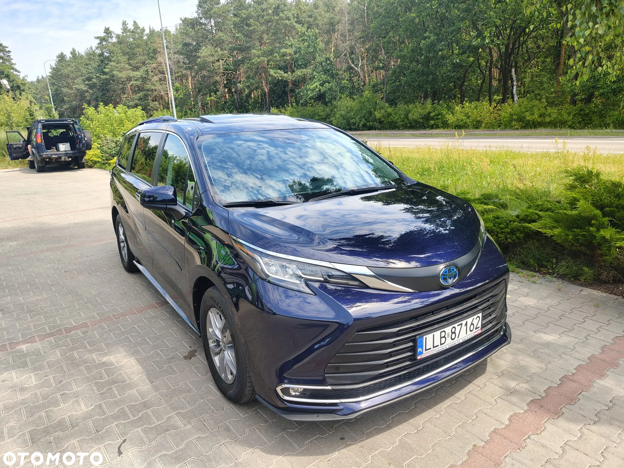 Toyota Sienna - 16