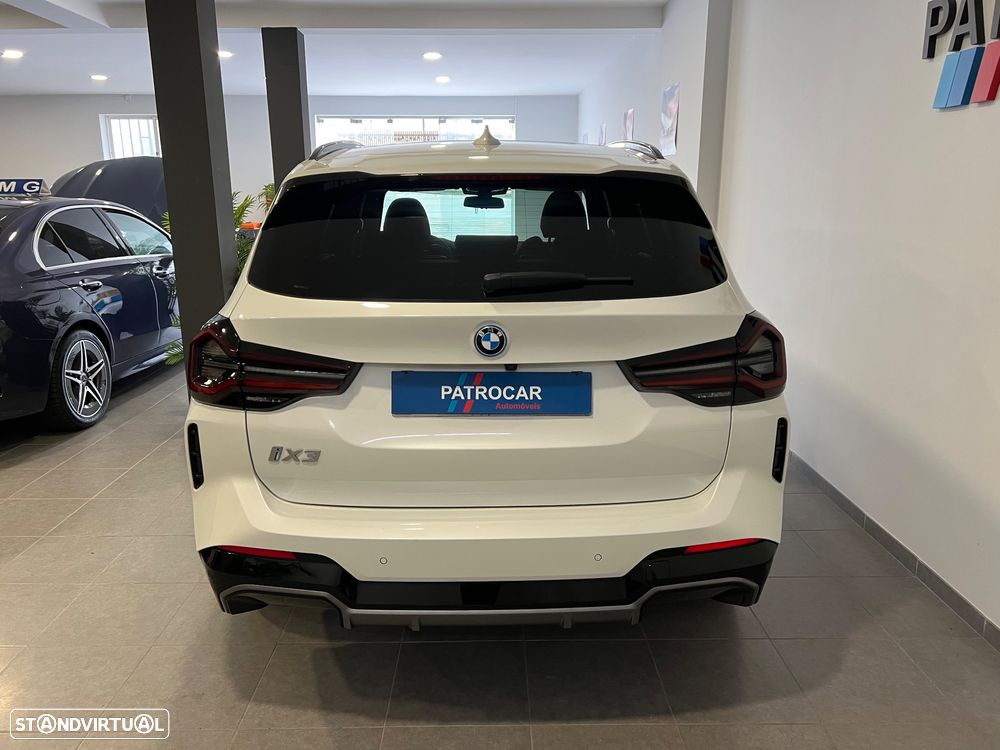 BMW iX3 M Sport Impressive - 42