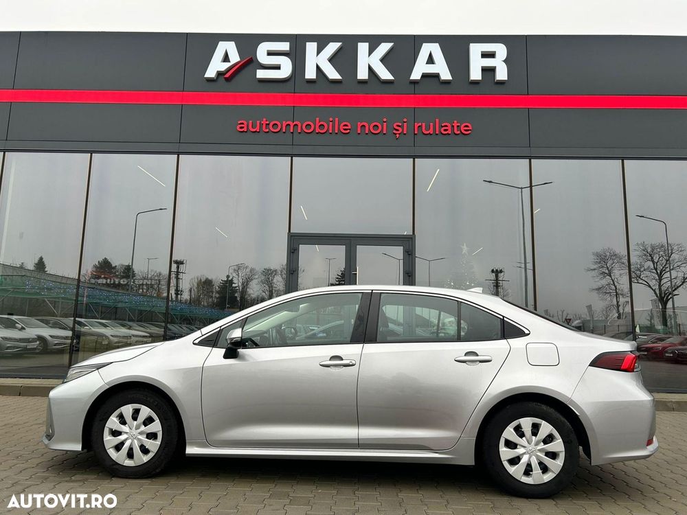 Toyota Corolla 1.8 HSD Business - 11