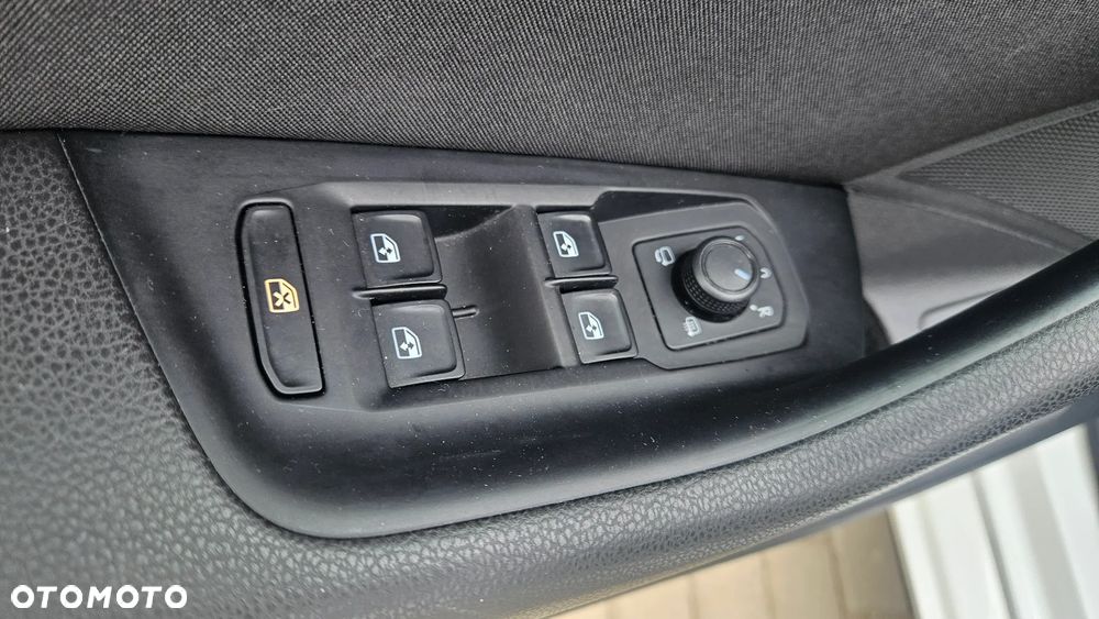 Volkswagen Passat - 22