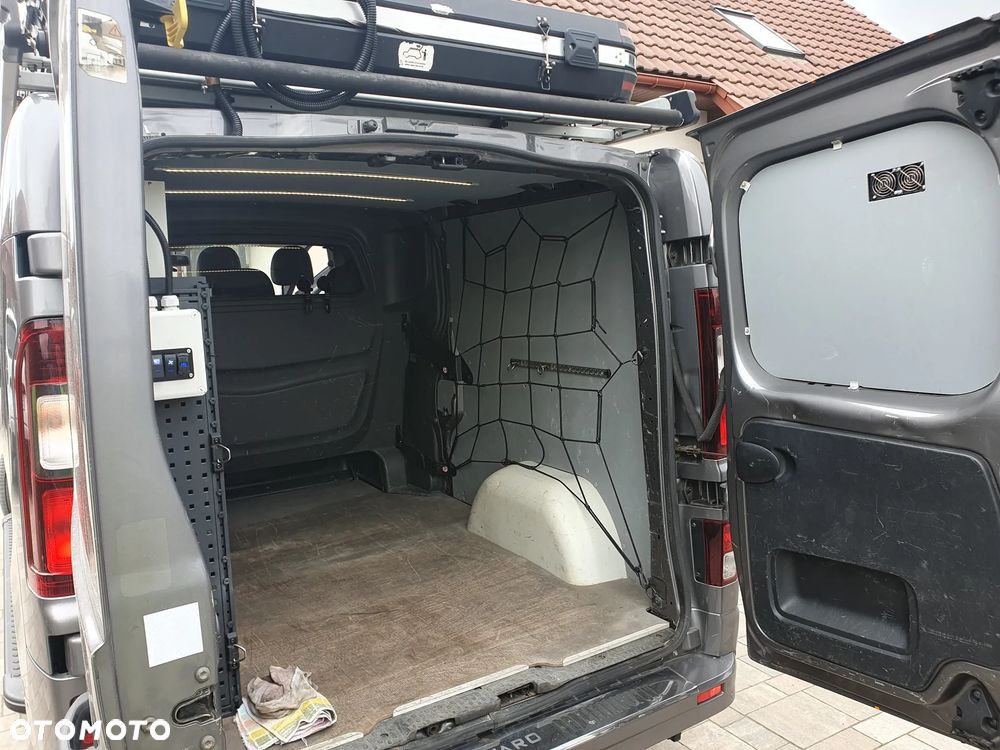 Opel Vivaro - 21
