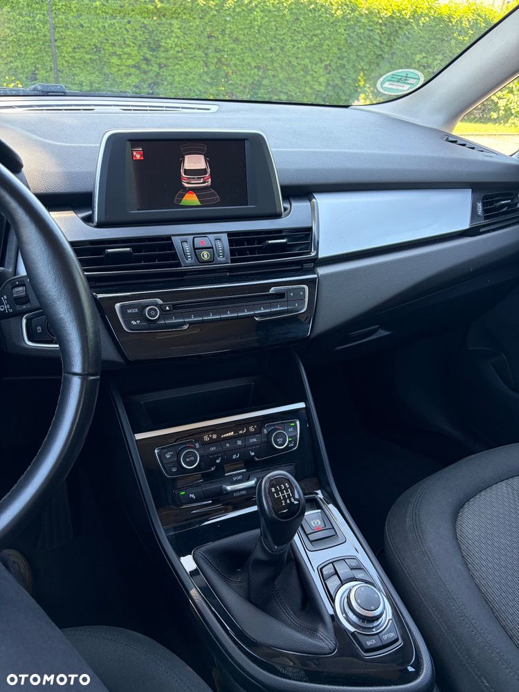 BMW Seria 2 218i Advantage - 26