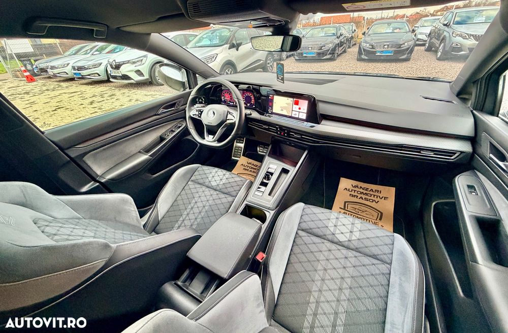 Volkswagen Golf 1.5 eTSI OPF DSG R-Line - 13