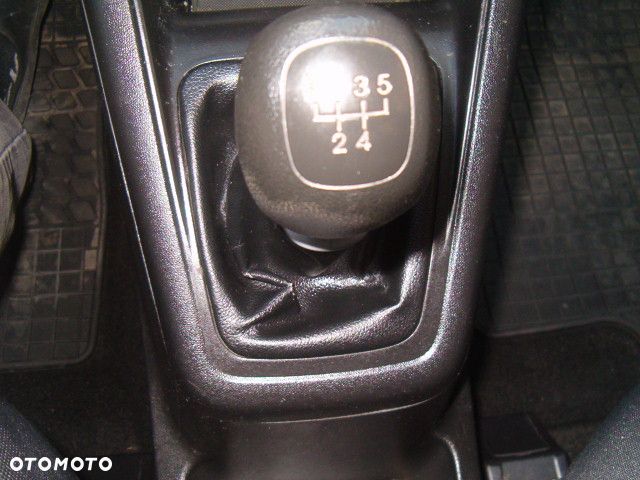 Kia Venga - 26
