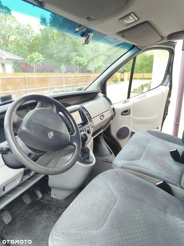 Renault Trafic - 8