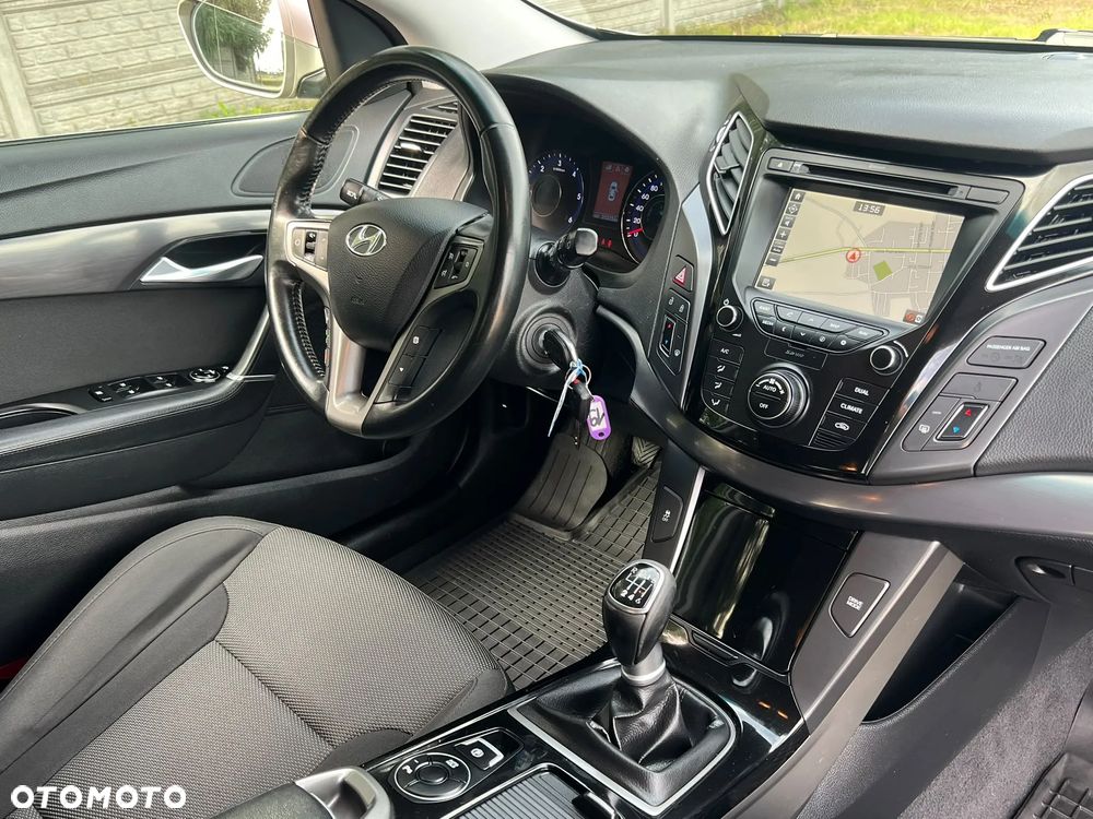 Hyundai i40 Kombi 1.7 CRDi Style - 16