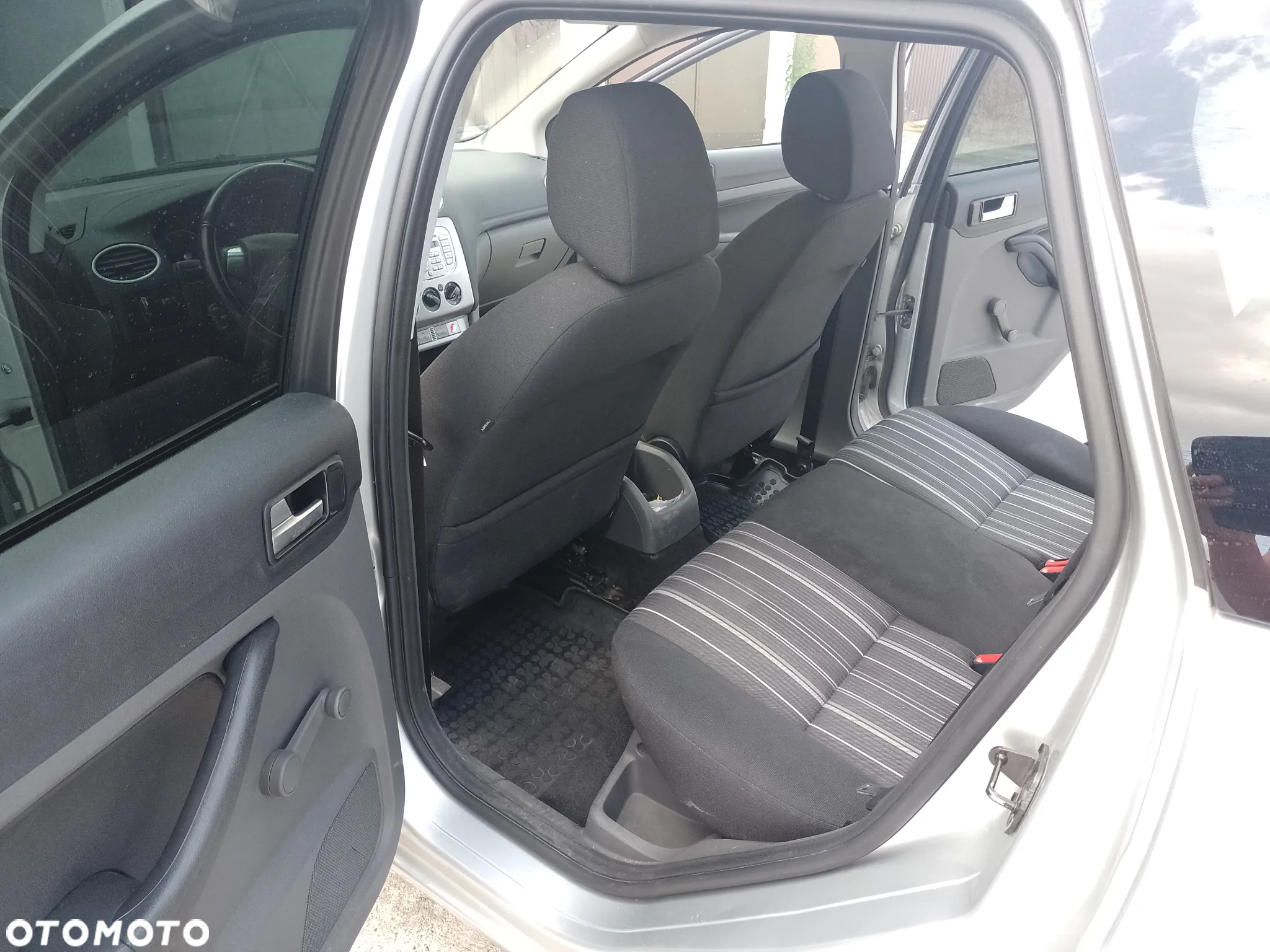 Ford Focus 1.6 Ambiente - 7