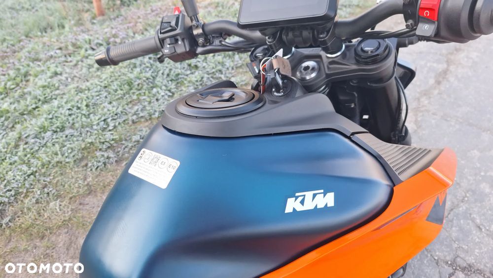 KTM Duke - 19