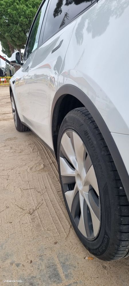 Tesla Model Y Tração Traseira - 4