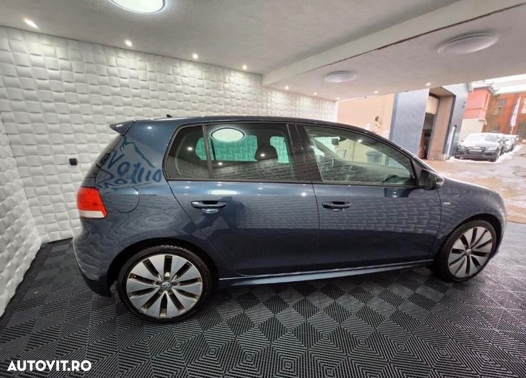 Volkswagen Golf 2.0 TDI DPF BlueMotion Technology DSG MATCH - 4