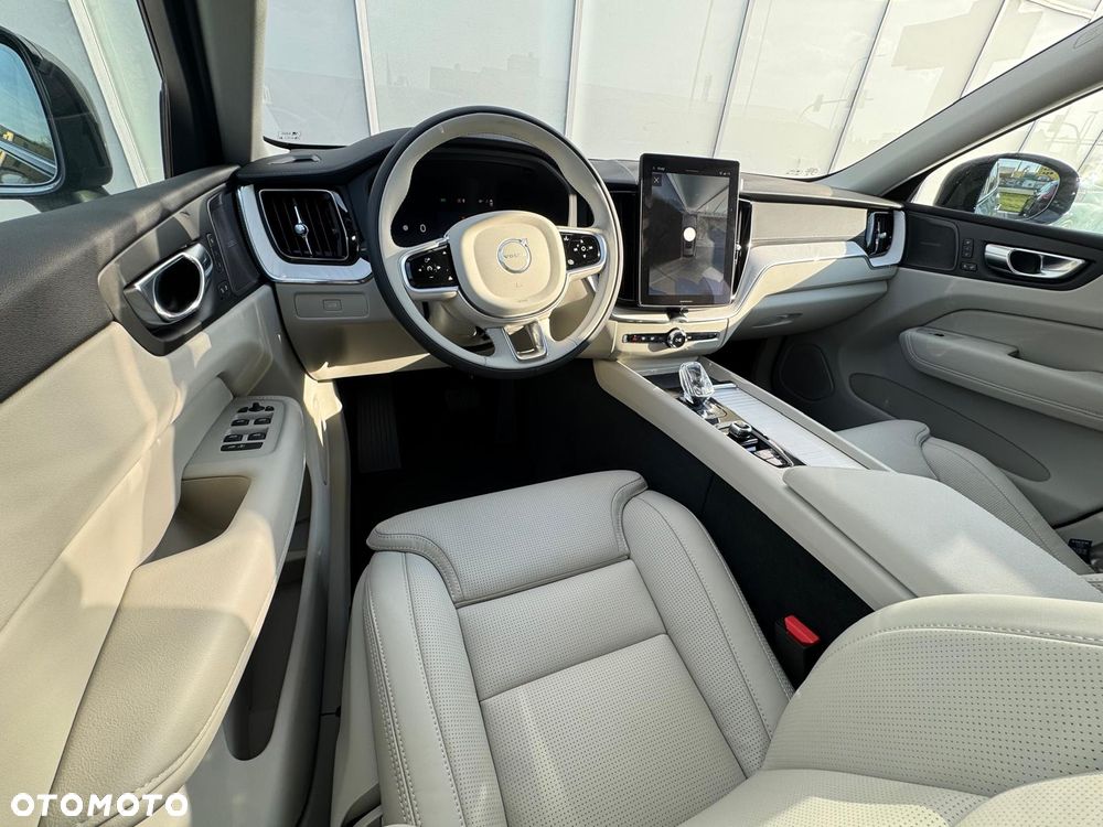Volvo XC 60 B5 B AWD Ultra Dark - 9