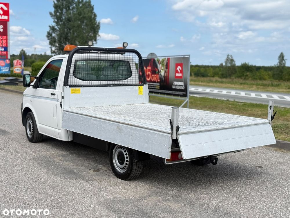 Volkswagen Transporter - 22