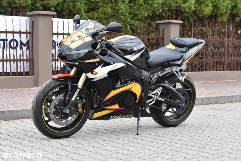 Yamaha R6 - 23