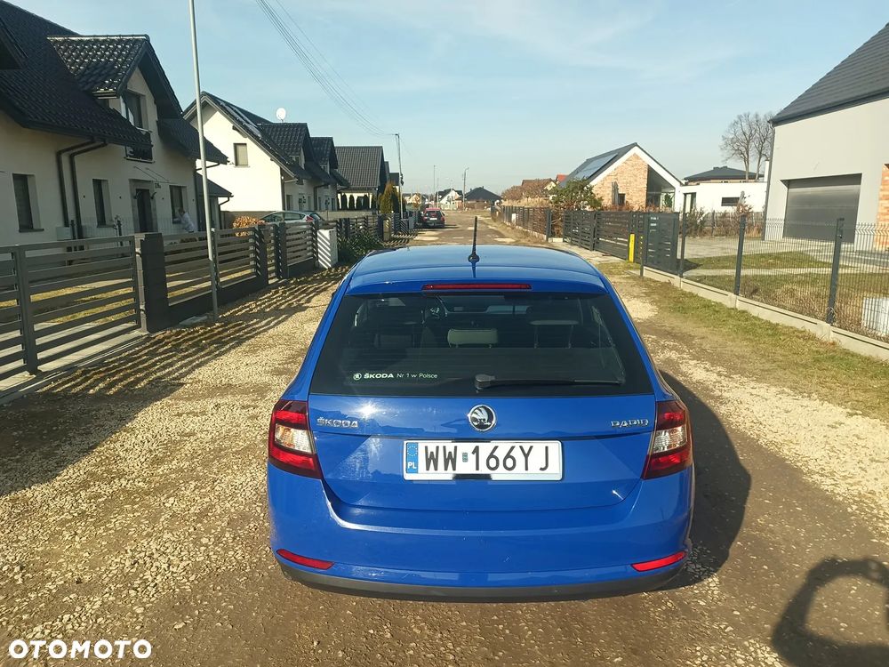 Skoda RAPID 1.6 TDI DPF Ambition - 9