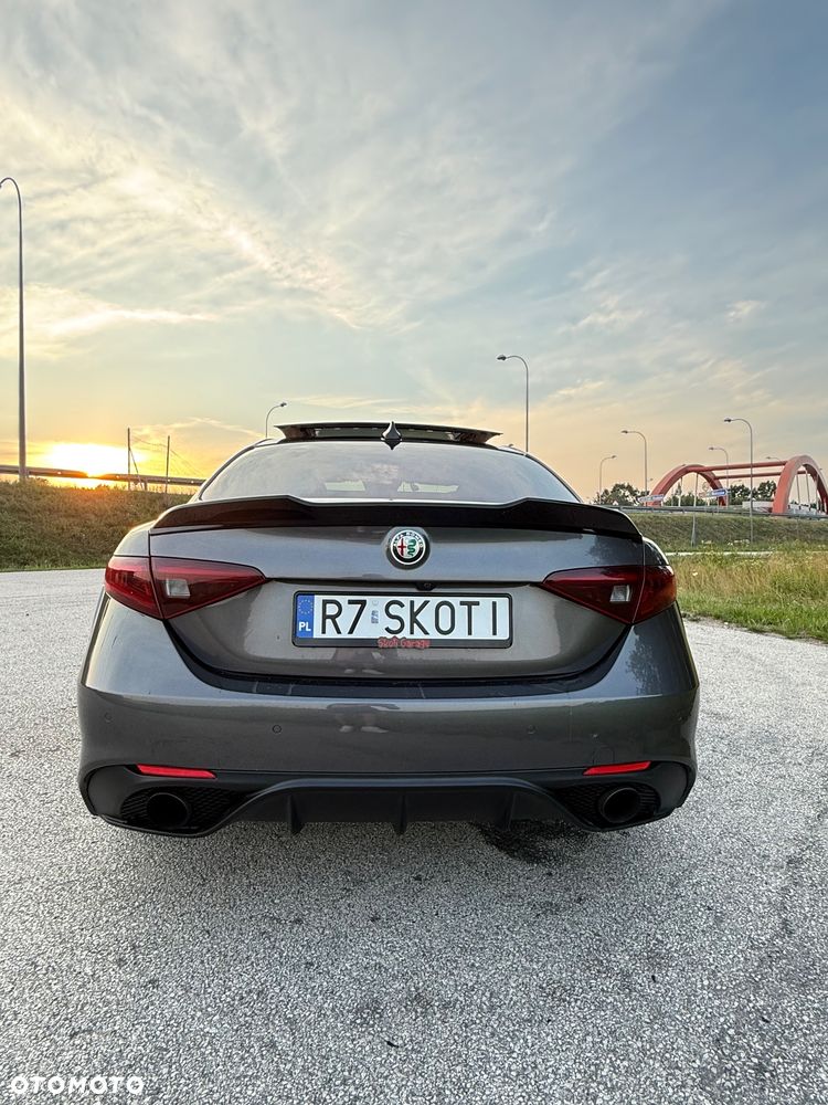 Alfa Romeo Giulia 2.0 Turbo TI Q4 - 6