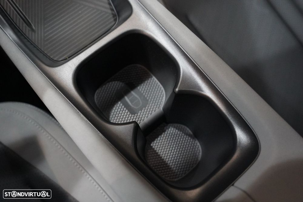 BYD Dolphin Surf 43.2 kWh Comfort - 29