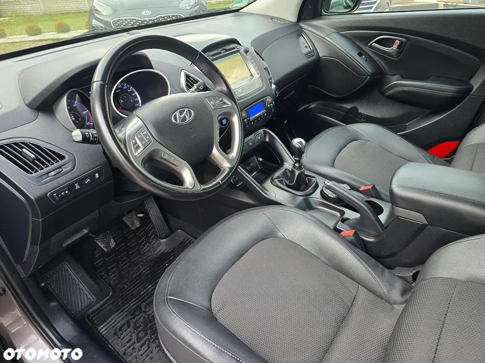 Hyundai ix35 2.0 CRDi Premium 4WD - 19