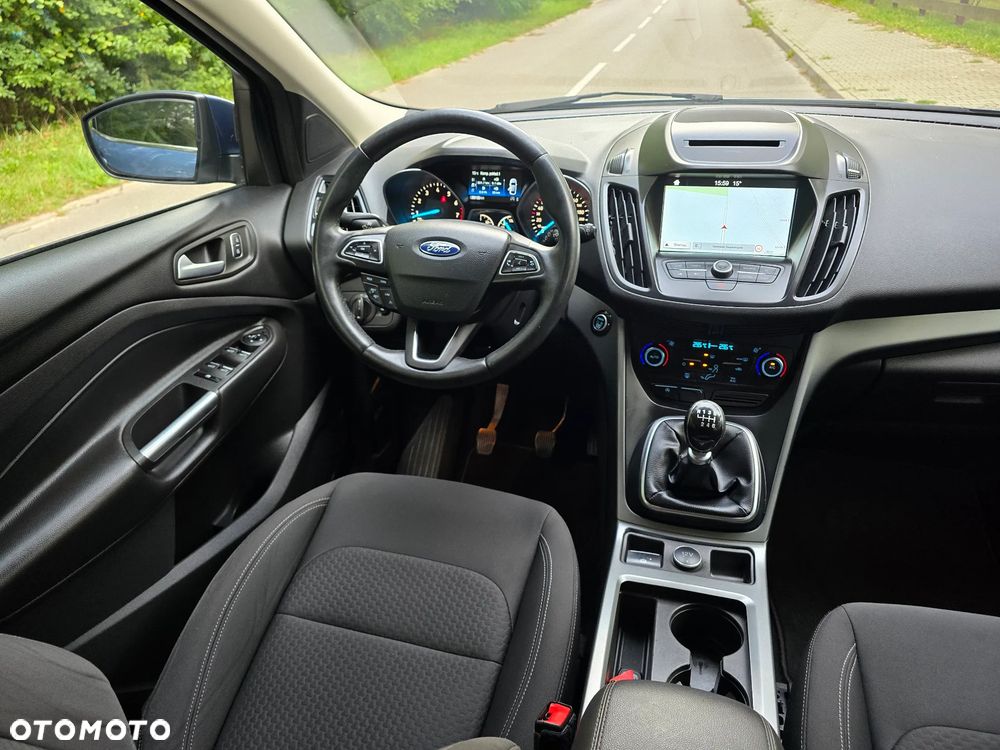 Ford Kuga 1.5 EcoBoost 2x4 Titanium - 26
