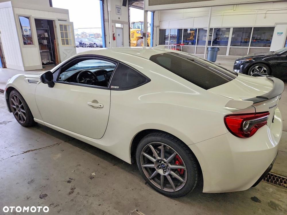 Subaru Brz 2018 photo 2