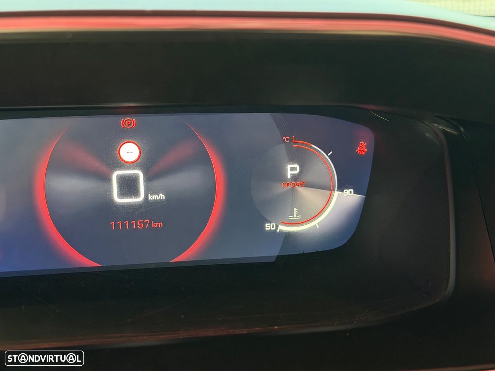 Peugeot 2008 PureTech 155 EAT8 GT Pack - 29