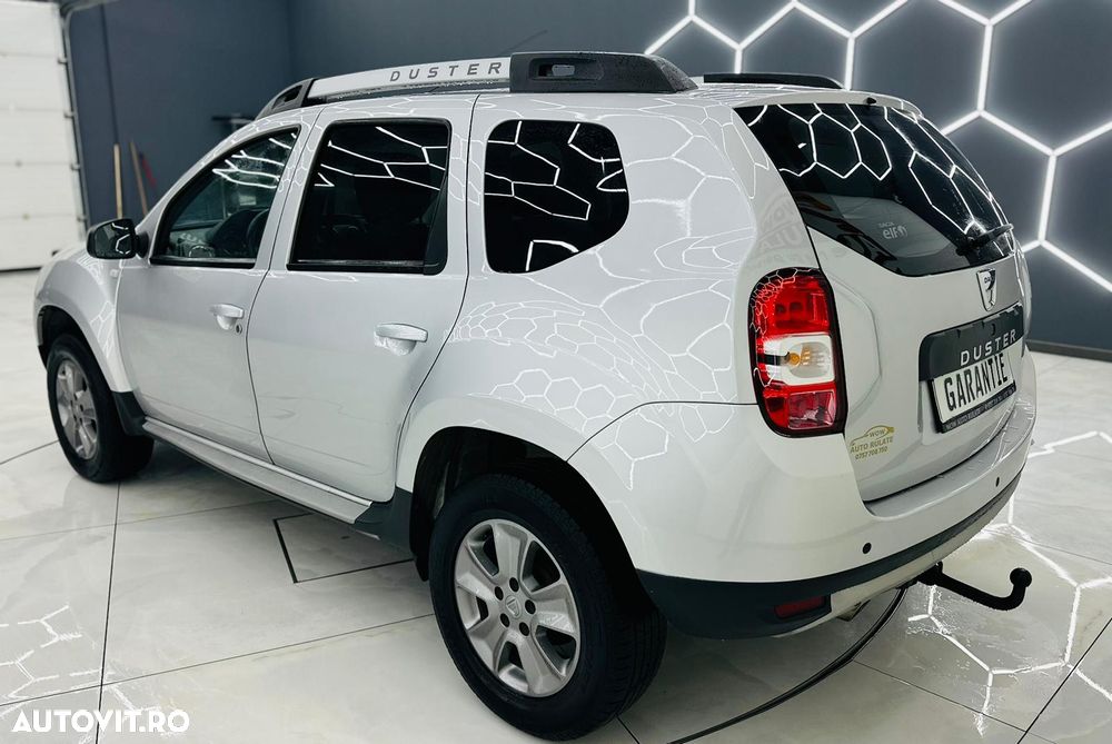 Dacia Duster SCe 115 4x2 Laureate - 4