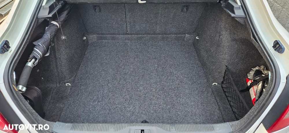 Skoda Octavia 2.0 TDI Ambiente - 12