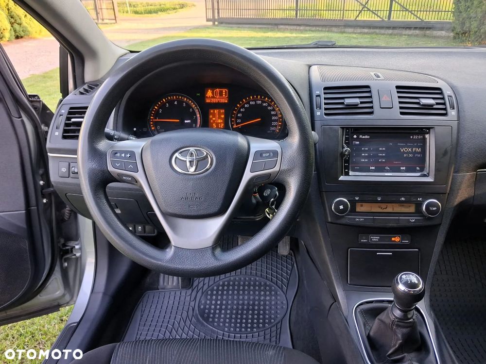 Toyota Avensis 1.8 Premium - 6