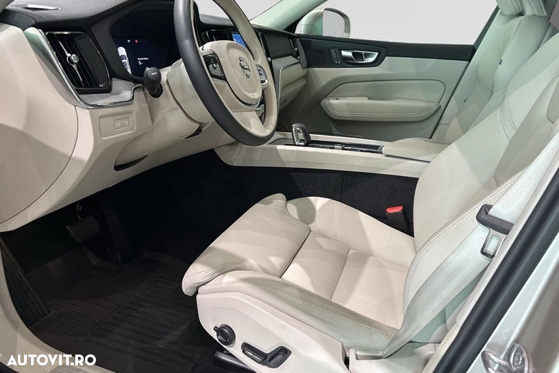 Volvo XC 60 T6 AWD Plug-in Hybrid Plus Bright - 2