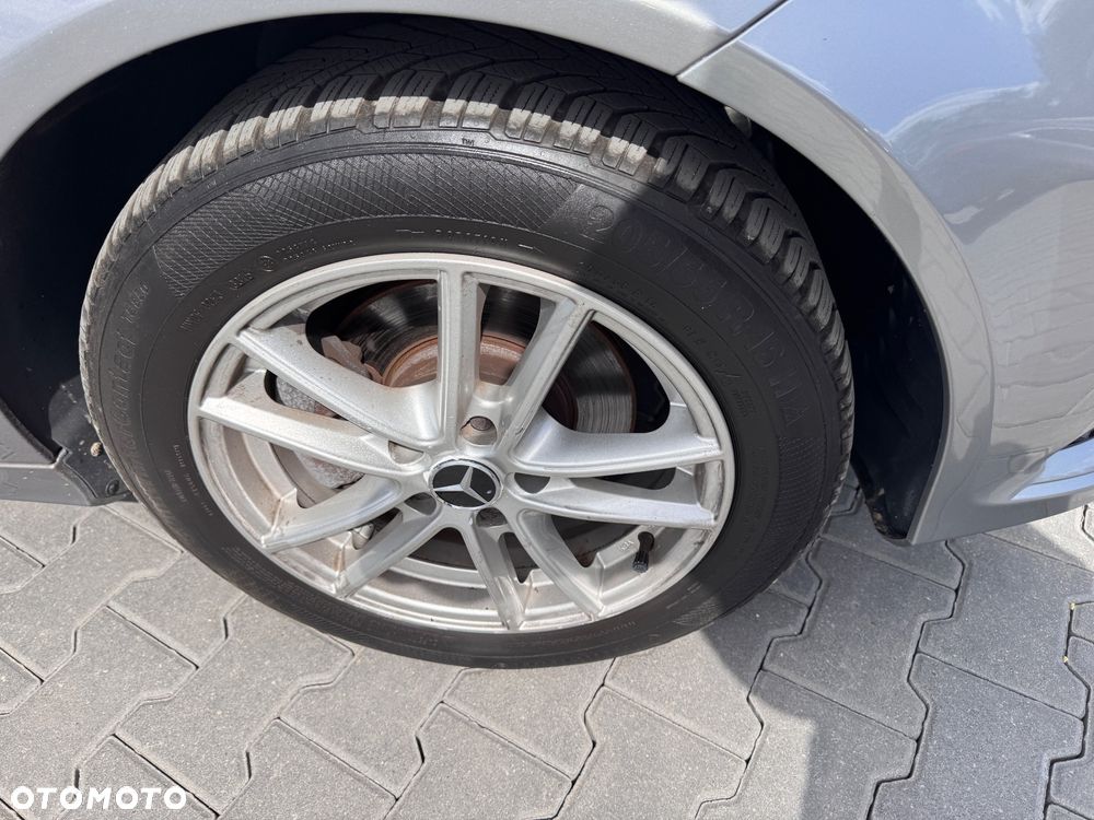 Mercedes-Benz Klasa C 220 CDI DPF Elegance - 36