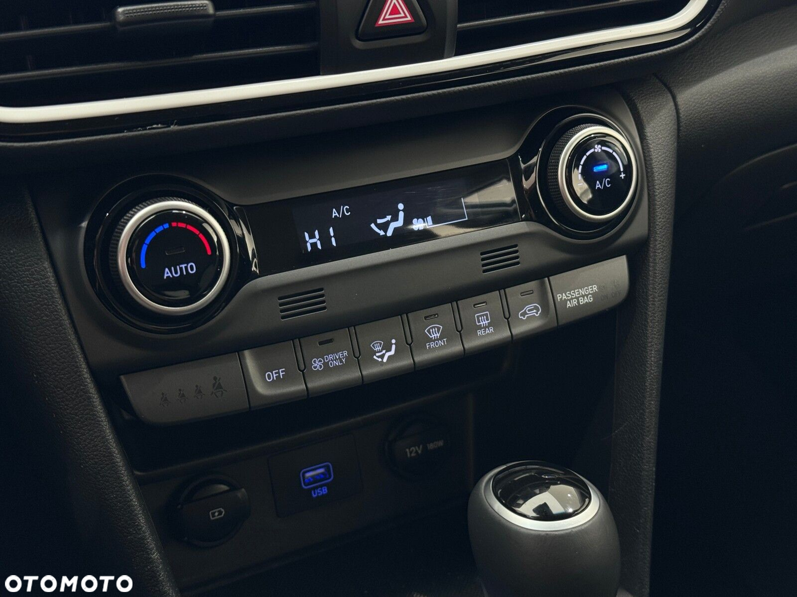 Hyundai Kona - 28
