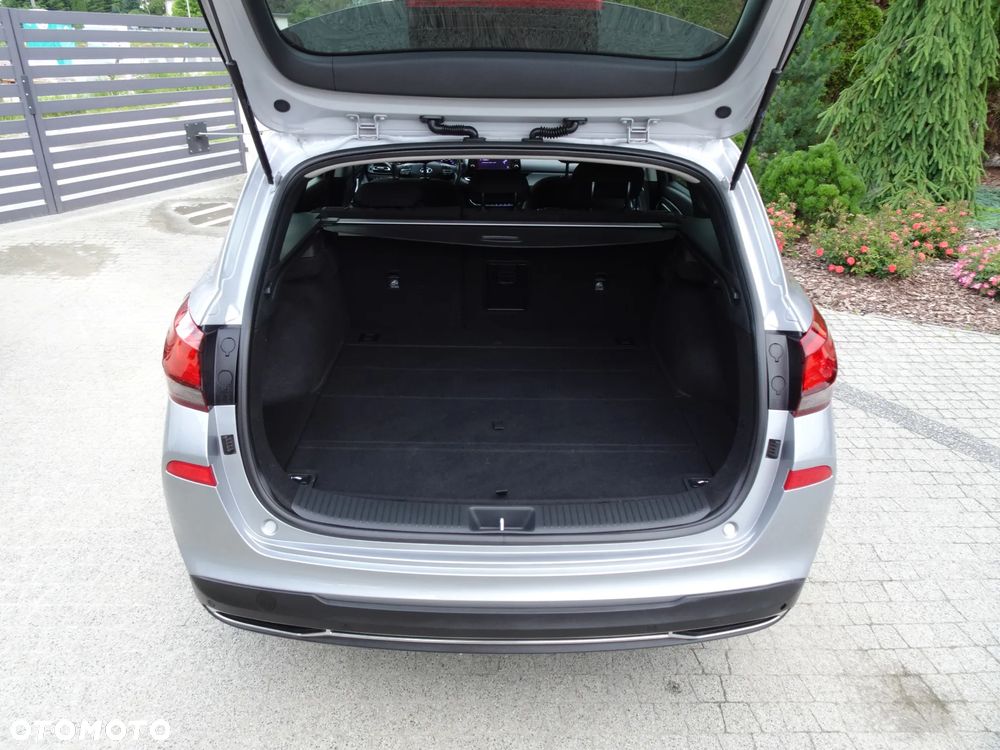 Hyundai i30 1.5 DPI Comfort - 11