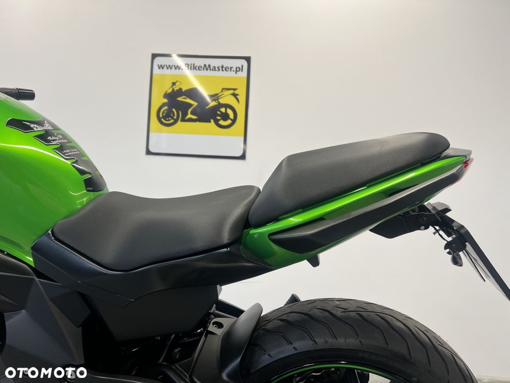 Kawasaki ER - 18