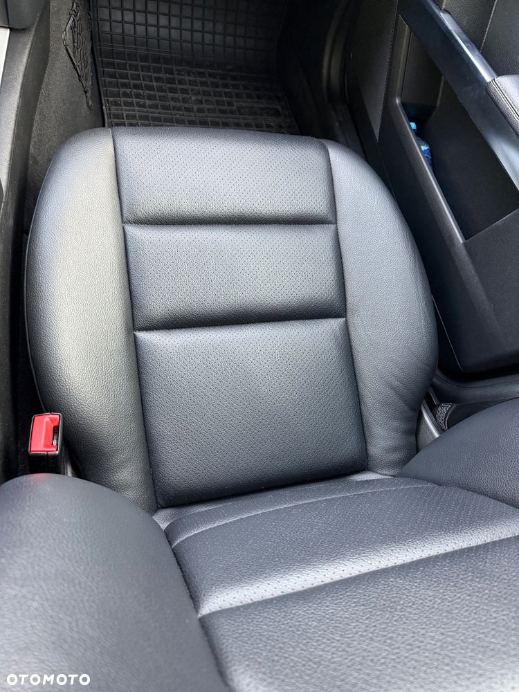 Mercedes-Benz GLK 350 CDI 4Matic (BlueEFFICIENCY) 7G-TRONIC - 37