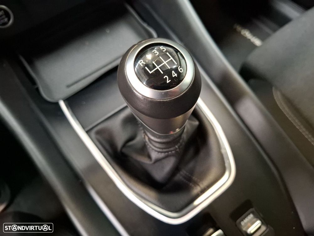 Nissan Qashqai 1.3 DIG-T N-Connecta LED - 18